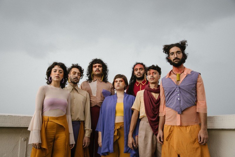 Com linguagem teatral, Abacaxepa lança o álbum “Caroço”
