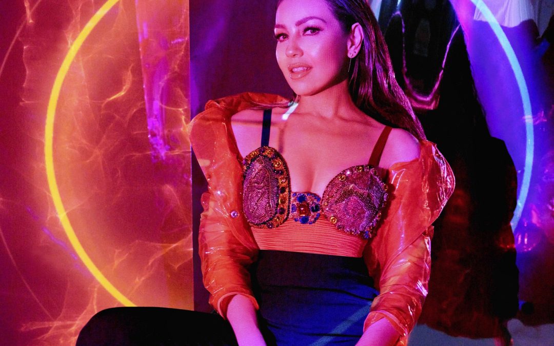THALIA ESTREIA SEU NOVO ÁLBUM “DESAMORFOSIS” E DIVULGA CLIPE DE “MOJITO”