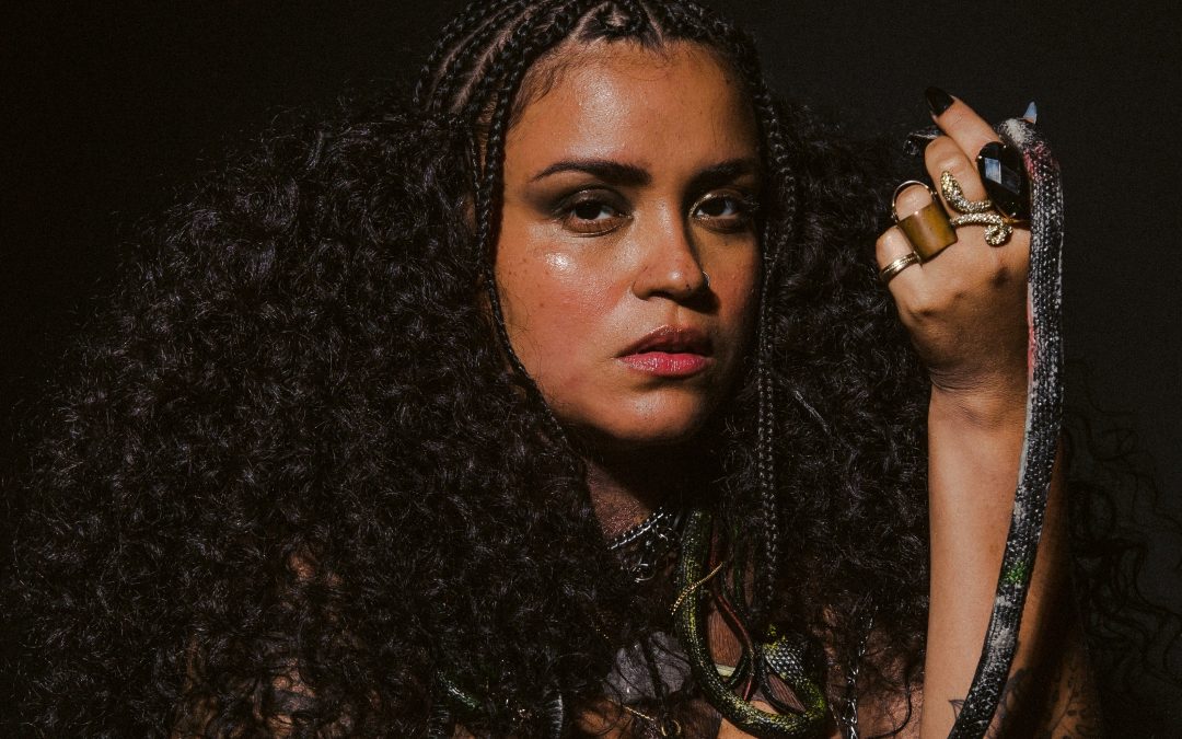 LIÈGE FALA SOBRE EMPODERAMENTO HUMANO EM SEU ÁLBUM DE ESTREIA “ECDISE”