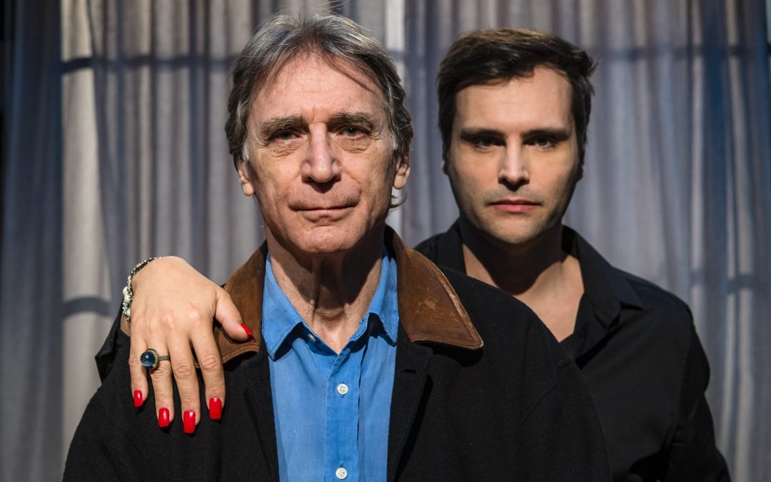 HERSON CAPRI E LEANDRO LUNA VIVEM DRAMA ENTRE PAI E FILHO NO ESPETÁCULO “A VELA”