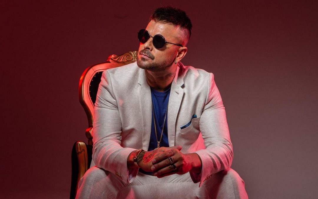 EM CLIMA DE BALADA ELETRÔNICA, TCHELO CUEVAS LANÇA CLIPE DE “BAILA PA MI”