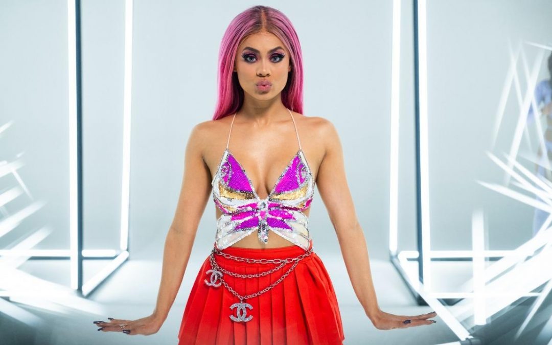 LEXA APOSTA NA TEMÁTICA GAMER NO CLIPE DE “BRUTA” COM COREOGRAFIA DANÇANTE