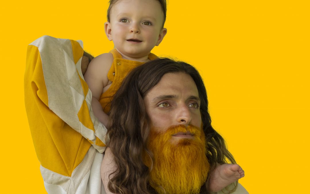 “ESSA É UMA DAS MÚSICAS MAIS ÍNTIMAS QUE JÁ LANCEI NA VIDA”, DIZ TECO MARTINS, SOBRE O SINGLE “MEU FILHO, OURO DA VIDA”