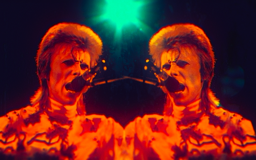 TRILHA SONORA DE “MOONAGE DAYDREAM”, DOCUMENTÁRIO DE DAVID BOWIE, CHEGA ÀS PLATAFORMAS DIGITAIS
