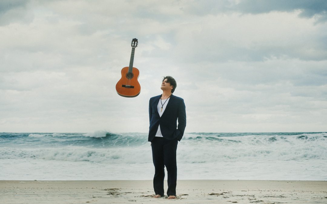 PAULO RICARDO TRAZ NOVAS INTERPRETAÇÕES DE SUA CARREIRA NO PROJETO “VOZ, VIOLÃO & ROCK’ N ’ROLL”