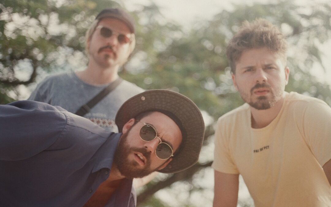 CAPIM-LIMÃO CELEBRA A INTENSIDADE DAS NOVAS PAIXÕES COM O SINGLE “PLANETA PARA”
