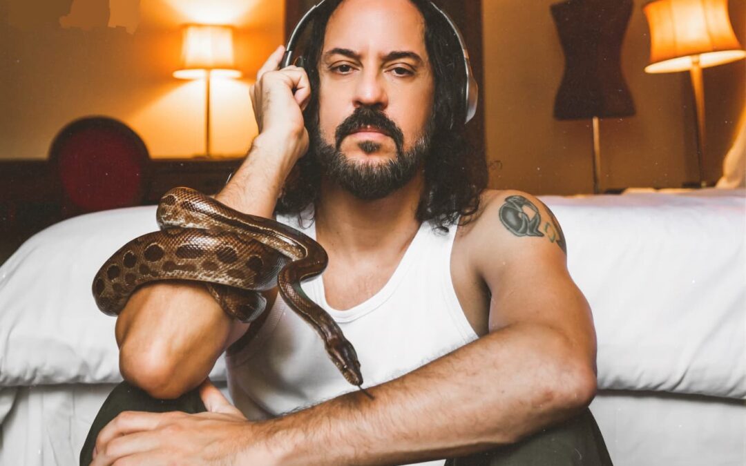 INCORPORANDO ELEMENTOS MUSICAIS CONTEMPORÂNEOS, GABRIEL O PENSADOR LANÇA O ÁLBUM “ANTÍDOTO PRA TODO TIPO DE VENENO”