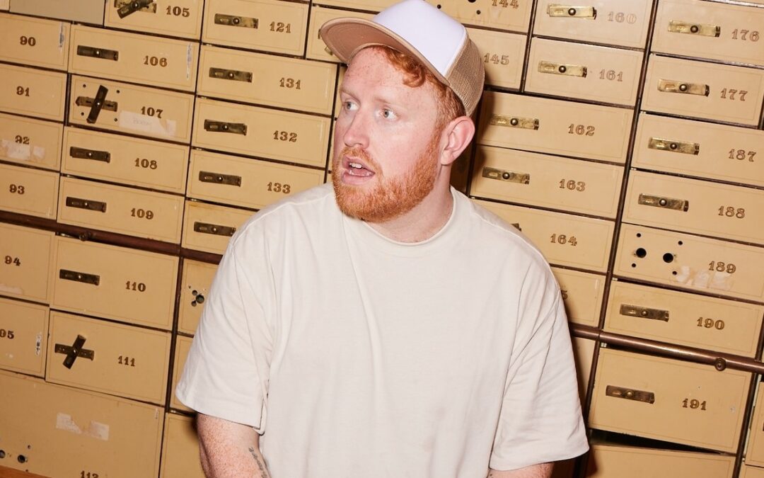 “ELA TEM ESSA SENSAÇÃO LÚDICA DE CUPIDO”, DESCREVE GAVIN JAMES SOBRE O SINGLE “WHITE NOISE”