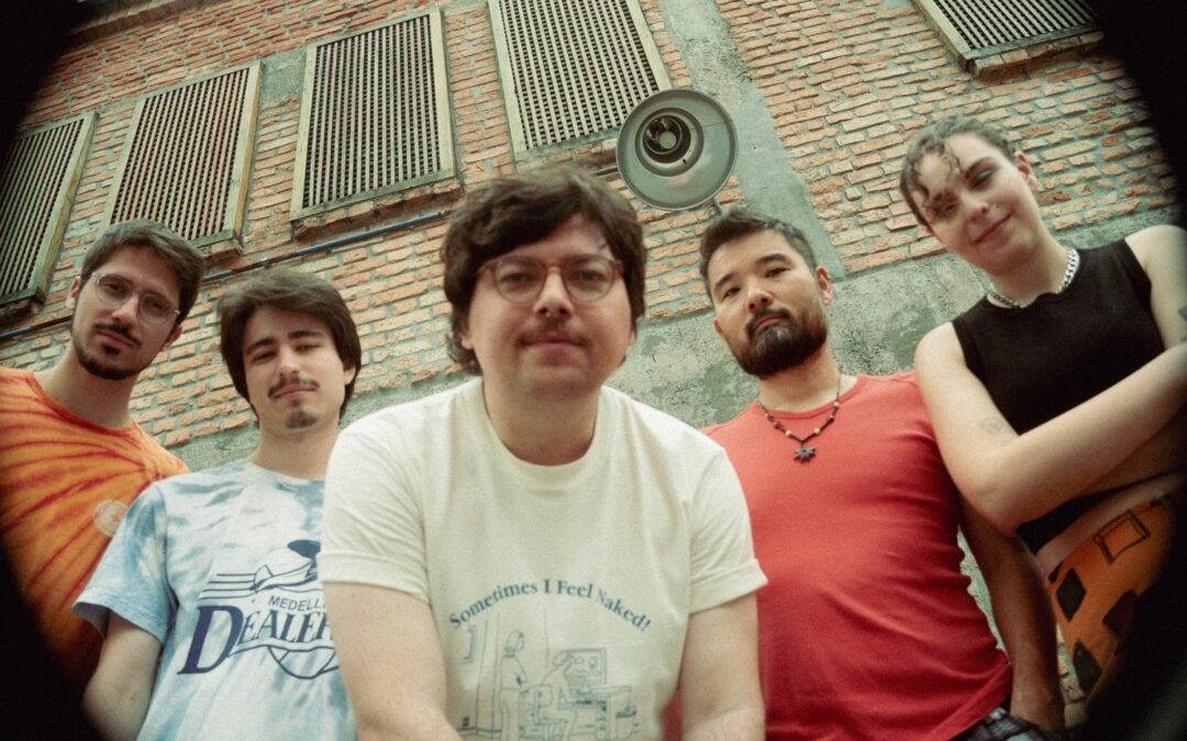 JOVA EXPLORA A SINGULARIDADE DE TER UMA PESSOA ESPECIAL NA VIDA COM O SINGLE “TÃO SINGULAR”
