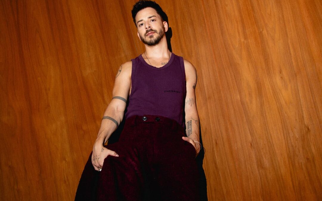 JUNIOR MOSTRA AMADURECIMENTO E PERSONALIDADE NO EMPOLGANTE ÁLBUM “SOLO – VOL. 2”