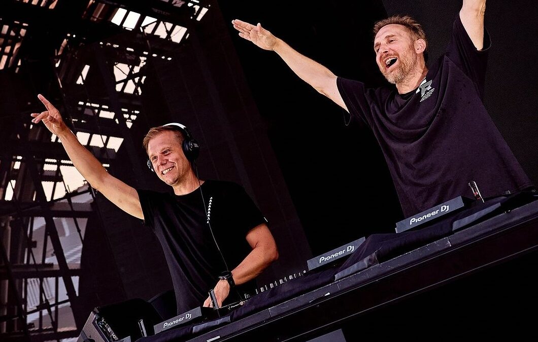 COM VOCAIS DE ALDAE, ARMIN VAN BUUREN E DAVID GUETTA SE JUNTAM NO SINGLE “IN THE DARK”