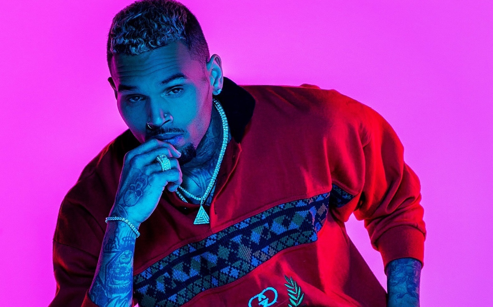 APÓS 14 ANOS E EM MEIO A POLÊMICAS, CHRIS BROWN ANUNCIA ÚNICA APRESENTAÇÃO EM SÃO PAULO  