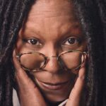 WHOOPI GOLDBERG REVELA SUAS RAÍZES, TRAUMAS E HISTÓRIAS QUE MOLDARAM SUA INFÂNCIA EM “PARTES DE MIM”