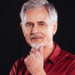 RITCHIE LANÇA NOVA VERSÃO DE “TRANSAS”, SINGLE GRAVADO ORIGINALMENTE NA DÉCADA DE 1980