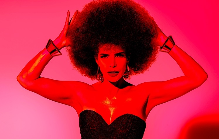 “TODAS ELAS”, NOVO ÁLBUM DE VANESSA DA MATA TRAZ OLHARES DIVERSOS SOBRE A VIDA E UMA ARTISTA MULTIFACETADA