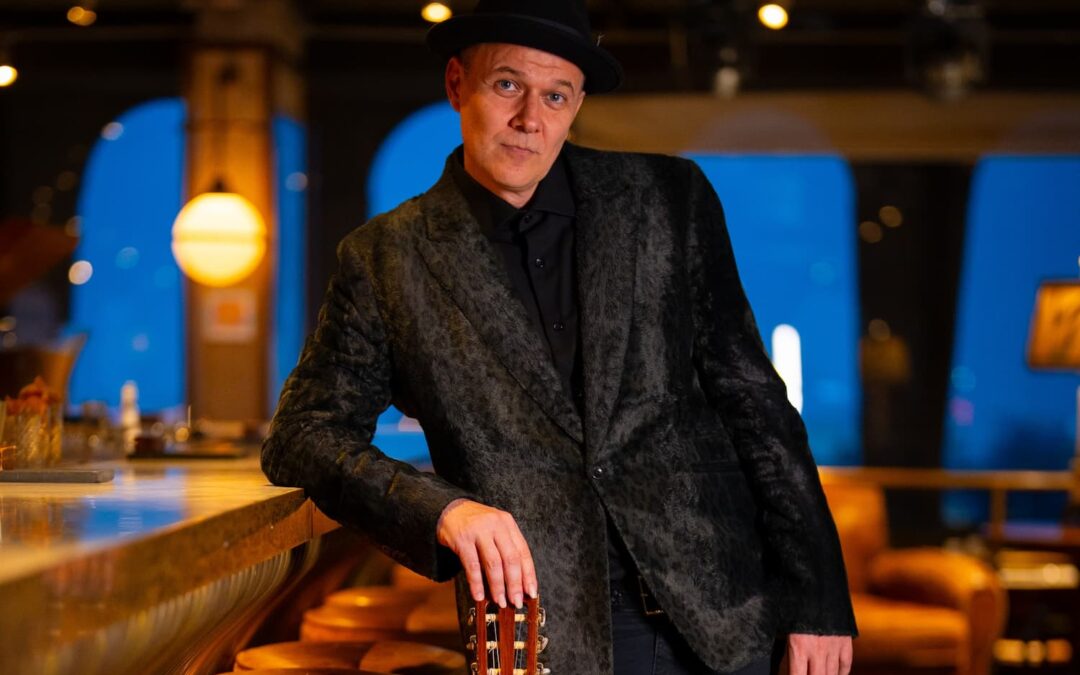 JOÃO SUPLICY REÚNE ARTISTAS DE VÁRIOS GÊNEROS MUSICAIS NO ENVOLVENTE ÁLBUM BILÍNGUE “DUETS”
