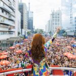 COM O TEMA “ENVELHECER LGBT+: MEMÓRIA, RESISTÊNCIA E FUTURO”, PARADA DE SÃO PAULO MOVIMENTOU MAIS DE R$ 548 MILHÕES