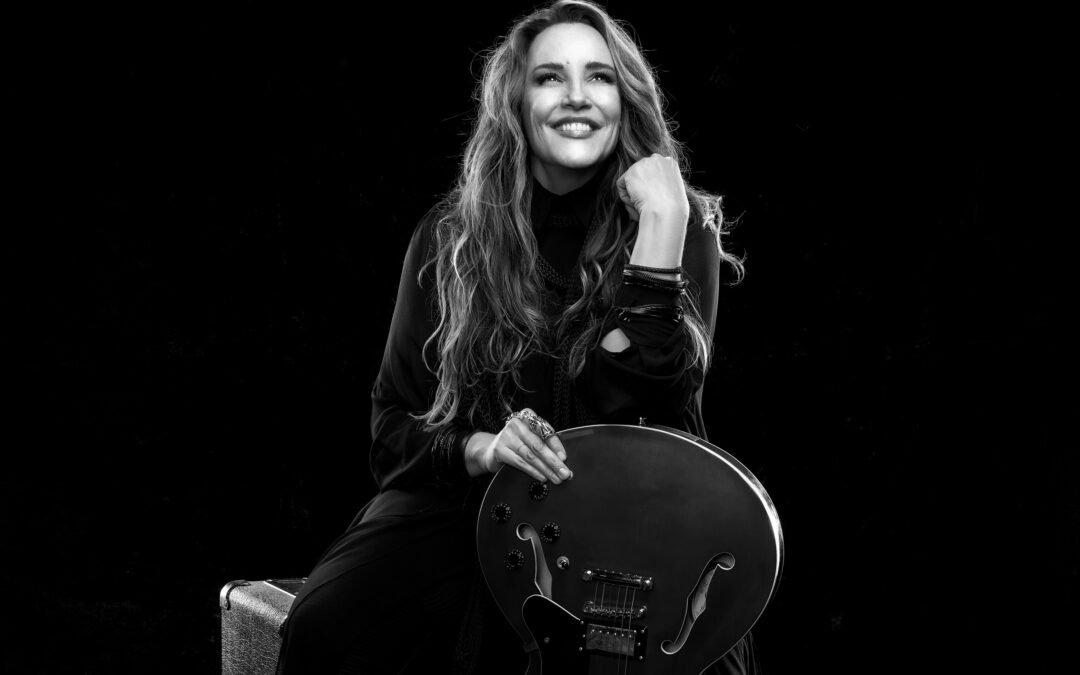 ANA CAROLINA CELEBRA 25 ANOS DE CARREIRA E REVISITA A IMPORTÂNCIA DE SUA TRAJETÓRIA COM O EP DE INÉDITAS – “AINDA JÁ”