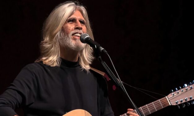OSWALDO MONTENEGRO TRAZ NOVOS ARES PARA O CLÁSSICO DA DÉCADA DE 80, “LÉO E BIA”, QUE INTEGRA SEU NOVO ÁLBUM
