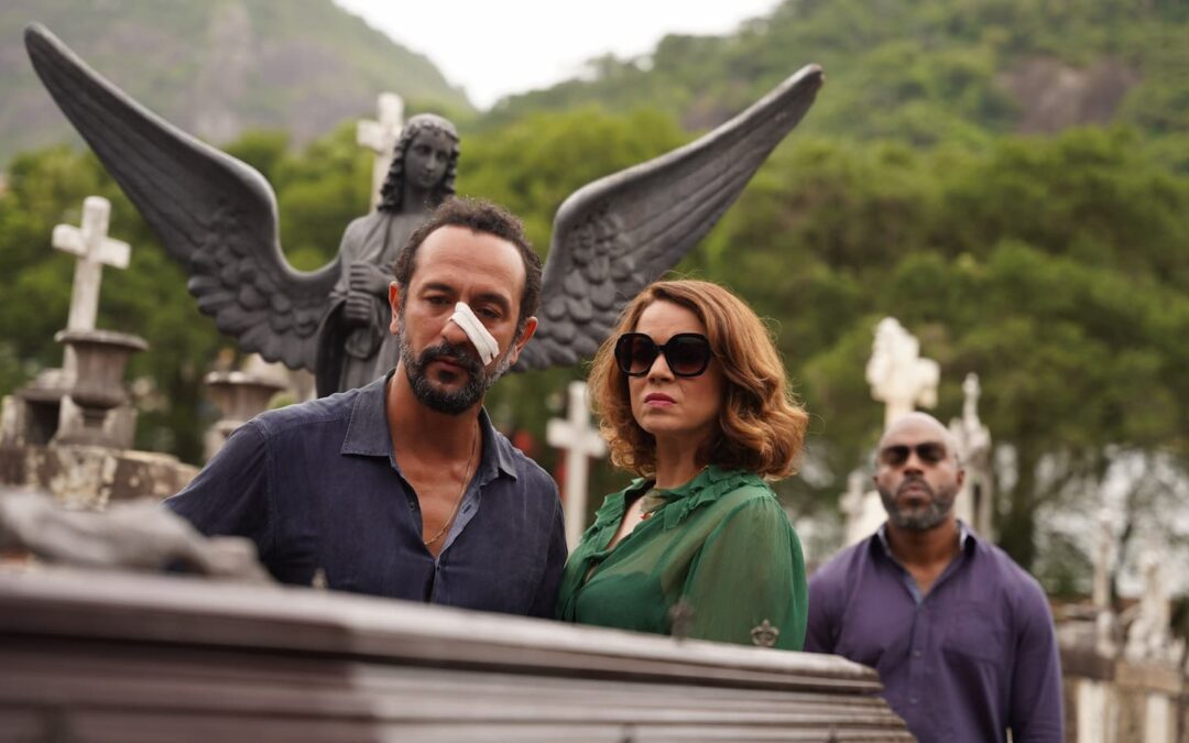 LEANDRA LEAL E IRANDHIR SANTOS ESTRELAM “OS ENFORCADOS” QUE TRAZ O JOGO DO BICHO COMO PANO DE FUNDO