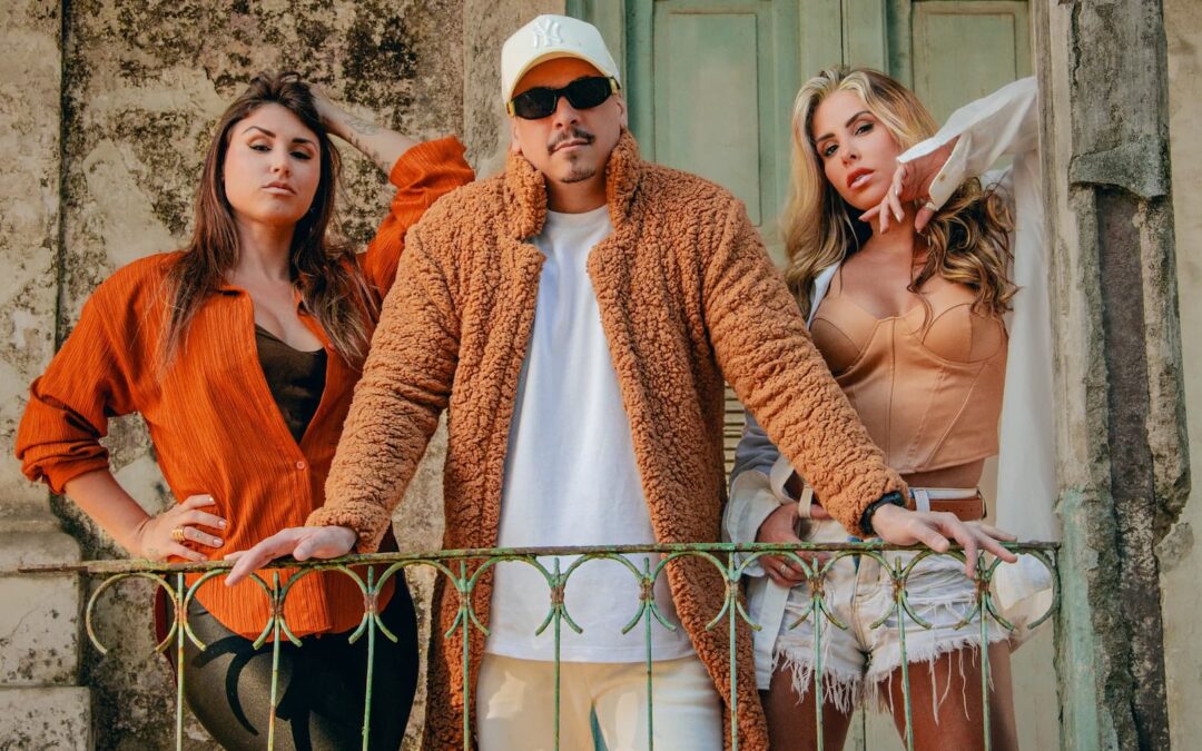 APÓS HIATO DE 10 ANOS, A DUPLA DOLLS RETORNA AO CENÁRIO MUSICAL AO LADO DE DALTO MAX NO SINGLE “ALRIGHT”