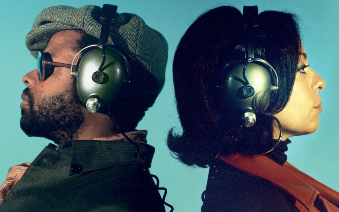 “SAMANTHA & ADRIAN”, ÁLBUM DE SAMANTHA SCHMÜTZ E ADRIAN YOUNGE, É UM PROJETO GRANDIOSO, ORQUESTRAL E REPLETO DE SOUL