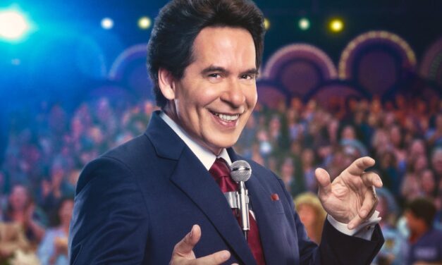 “SILVIO SANTOS VEM AÍ” GANHA TRAILER OFICIAL COM LEANDRO HASSUM E MANU GAVASSI