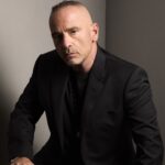 EROS RAMAZZOTTI FALA SOBRE RENASCIMENTO AFETIVO NO VÍDEO DO SINGLE “IL MIO GIORNO PREFERITO”