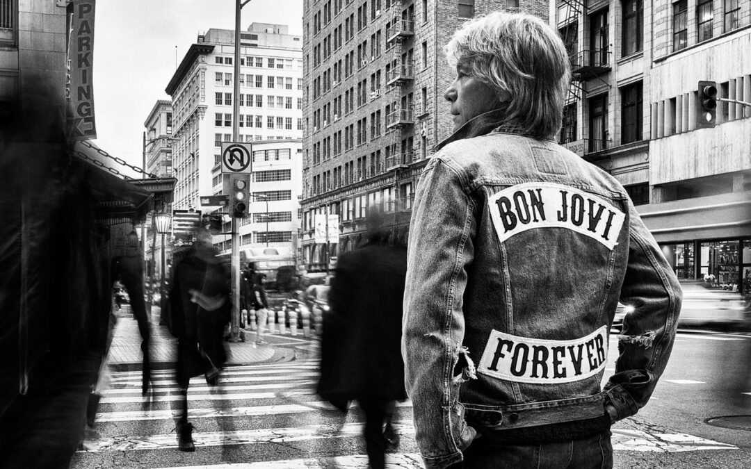 JON BON JOVI ANUNCIA A CHEGADA DE SEU NOVO ÁLBUM COLABORATIVO E APROVEITOU PARA LANÇAR O CLIPE DE “RED, WHITE AND JERSEY”
