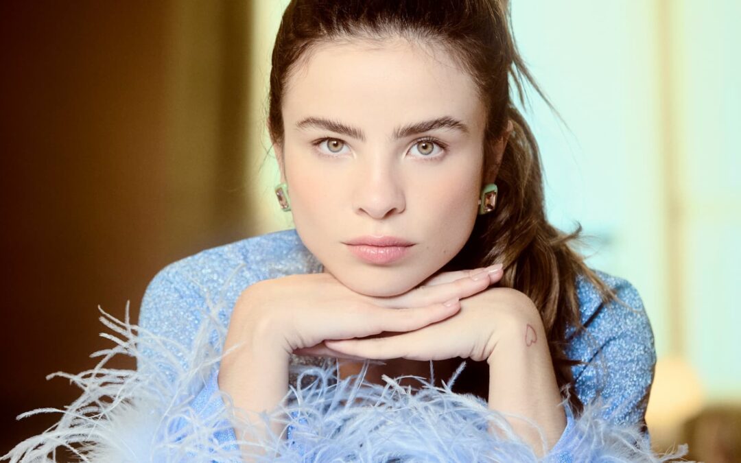 “QUIS COMEÇAR ESSA NOVA FASE COM UMA MÚSICA DIVERTIDA”, COMENTA GIULIA SOBRE “FOOL FOR LOVE”