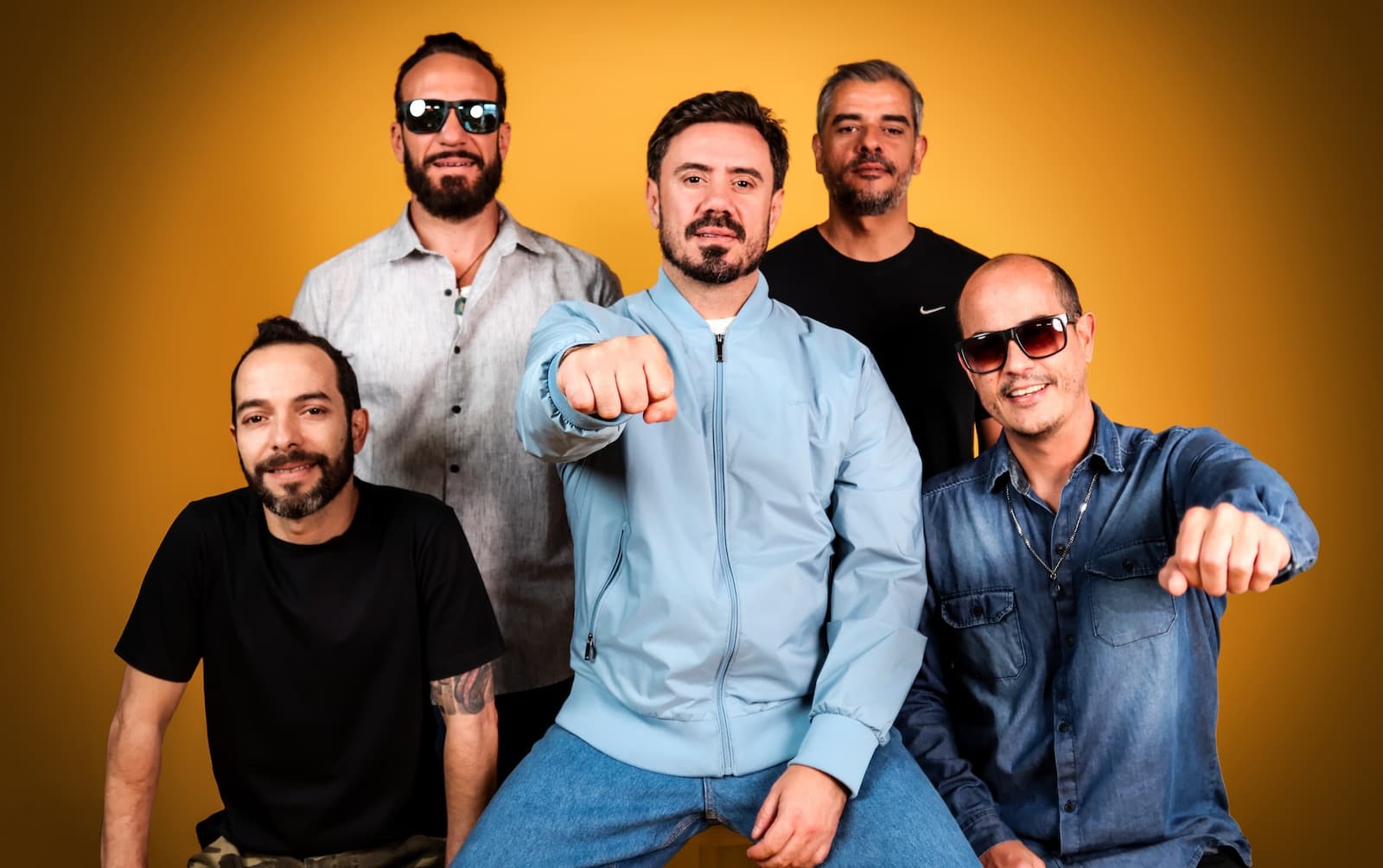 PLANTA E RAIZ COMPLETA 27 ANOS DE ESTRADA E DIVULGA O ÁLBUM “FLOR DE FOGO” NAS PLATAFORMAS DIGITAIS
