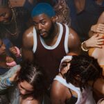 “ESTE SOU EU TOTALMENTE VULNERÁVEL EM PROCESSO DE CURA”, DISSE KHALID SOBRE O ÁLBUM “AFTER THE SUN GOES DOWN”