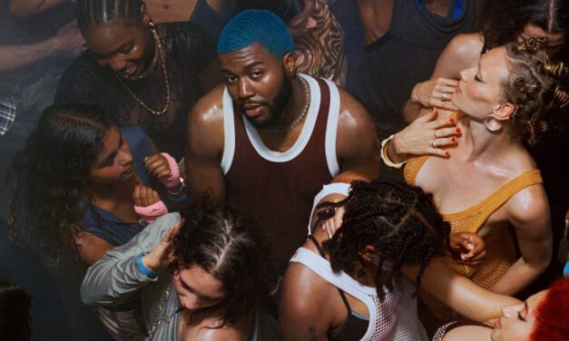 “ESTE SOU EU TOTALMENTE VULNERÁVEL EM PROCESSO DE CURA”, DISSE KHALID SOBRE O ÁLBUM “AFTER THE SUN GOES DOWN”