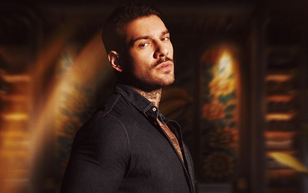 “SE CONSELHO FOSSE BOM”, NOVO PROJETO DE LUCAS LUCCO, MARCA UMA VIRADA ARTÍSTICA NA CARREIRA DO CANTOR