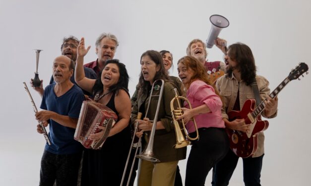 GRUPO GALPÃO PROPÕE UMA EXPERIÊNCIA EM QUE A IMAGINAÇÃO DO PÚBLICO ASSUME PAPEL CENTRAL NA PEÇA “(UM) ENSAIO SOBRE A CEGUEIRA”