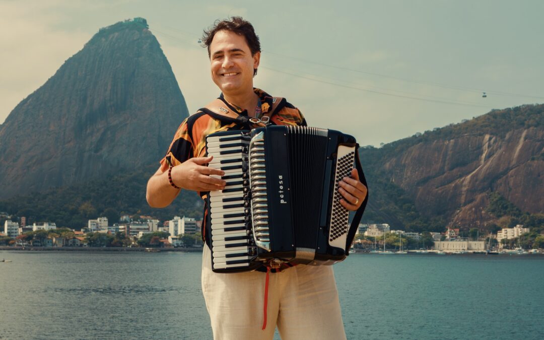 “SANFONA CARIOCA”, PRIMEIRO ÁLBUM SOLO DE KIKO HORTA, PROMOVE UMA VIAGEM PELA TRAJETÓRIA DO INSTRUMENTO MUSICAL
