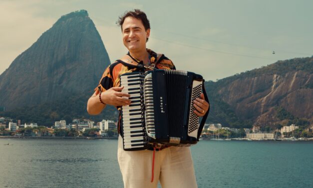“SANFONA CARIOCA”, PRIMEIRO ÁLBUM SOLO DE KIKO HORTA, PROMOVE UMA VIAGEM PELA TRAJETÓRIA DO INSTRUMENTO MUSICAL