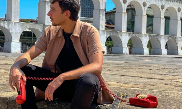 RELVAS CONVIDA O PÚBLICO A APROVEITAR CADA MOMENTO DA VIDA NO SINGLE “LAPA”