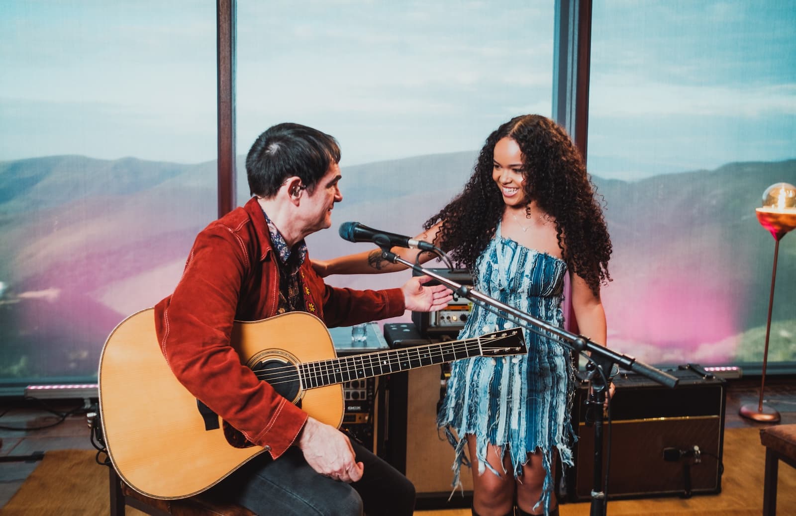 SAMUEL ROSA APRESENTA “PALMA DA MÃO”, TERCEIRO SINGLE DO PROJETO “ROSA SESSIONS”, PARCERIA COM JOYCE ALANE