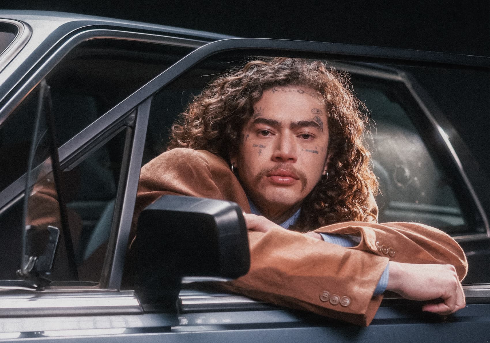 WHINDERSSON NUNES FALA SOBRE O AMOR EM TODAS AS FASES EM SEU PRIMEIRO ÁLBUM DE ESTÚDIO – “SE EU SOFRESSE EM 1985”