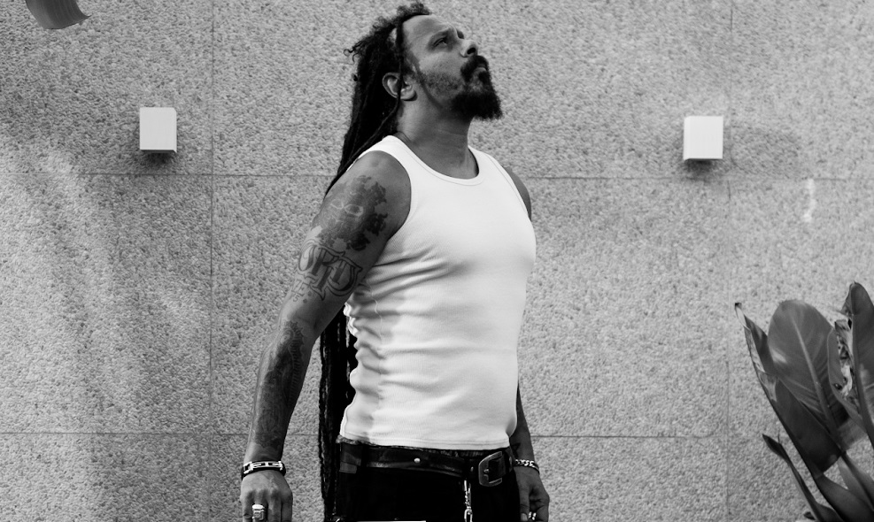 “SÃO MUITAS VITÓRIAS DENTRO DE UM MESMO PROJETO”, DIZ MARCELO FALCÃO SOBRE SEU SEGUNDO ÁLBUM SOLO “O LEGADO”