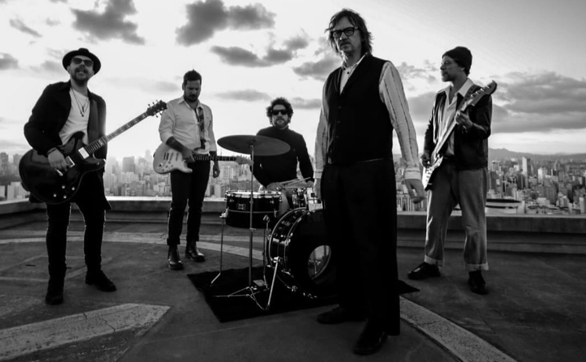 ENTRE O CONCRETO E O SENTIMENTO, UNDO DIVULGA CLIPE DO SINGLE “MÚSCULO NOVO DO MEDO”