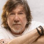 “UM FILME PARA SE OUVIR E UM DISCO PARA SE VER”, DEFINE LENINE SOBRE O LANÇAMENTO DO ÁLBUM “EITA”