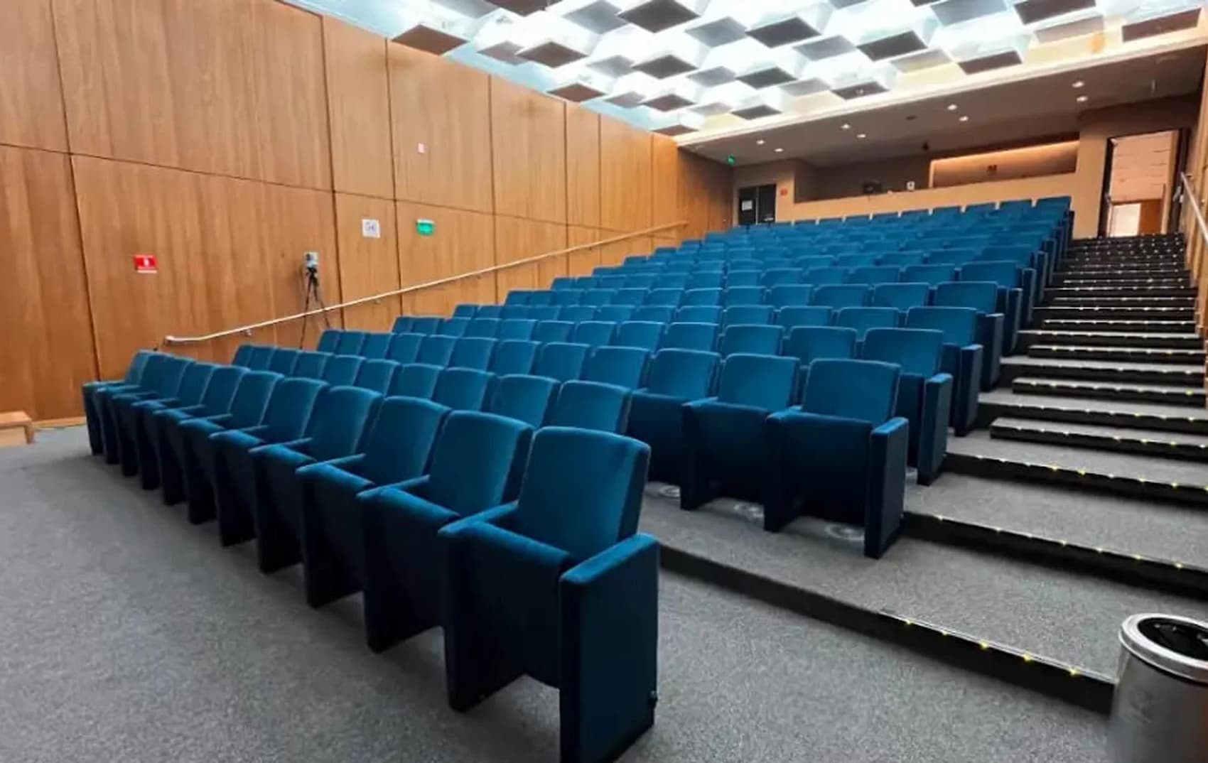 TEATRO PINHEIROS ONE