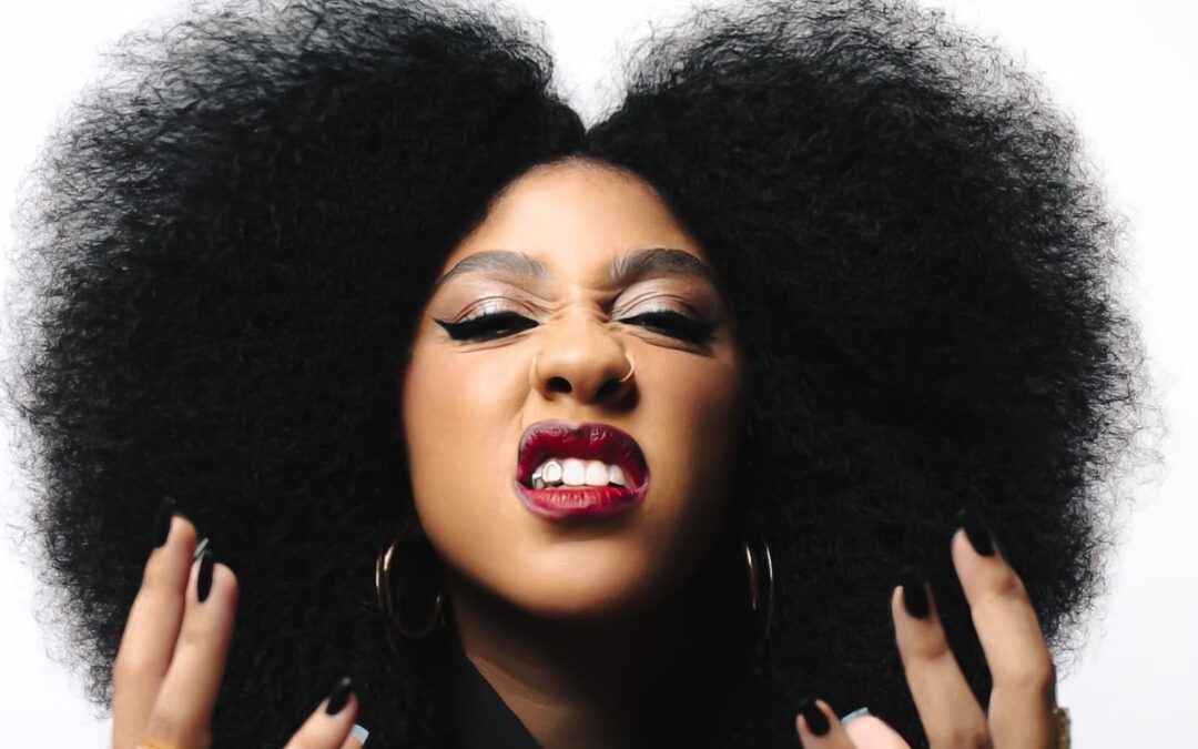 CLARA RIBEIRO DISPONIBILIZA O CLIPE DE “SEGREDOS”, SINGLE QUE INTEGRA O EP “DESABAFOS”