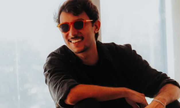 RELVAS CELEBRA AS CONEXÕES INTENSAS E A VONTADE DE FAZER O AMOR ACONTECER NO SINGLE “AONDE VOCÊ MORA”