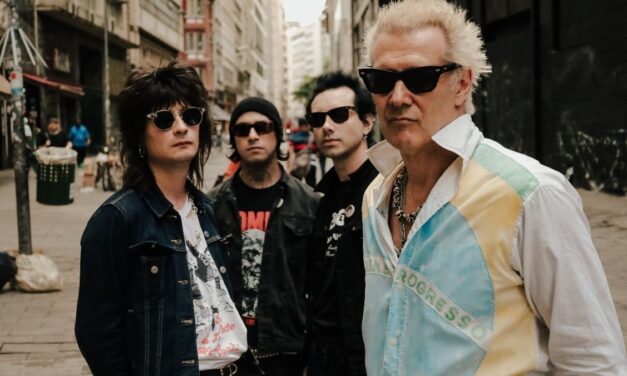 “UMA BALADA DE PESO QUE CUTUCA UMA FERIDA”, AFIRMA SUPLA SOBRE O CLIPE DA FAIXA “JOVEM BRASILEIRO”