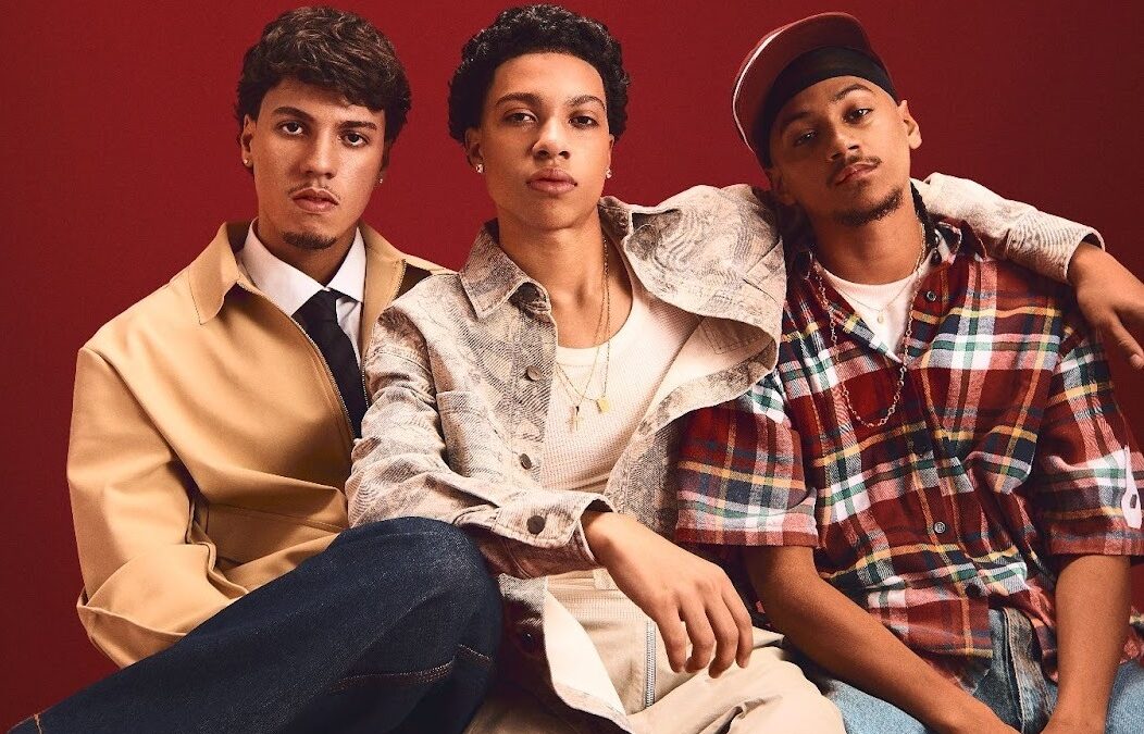 APÓS O SUCESSO DO SINGLE DE ESTREIA, A BANDA TRIVIA APOSTA NO SOM DANÇANTE DA CANÇÃO “MEIO DISCRETO”