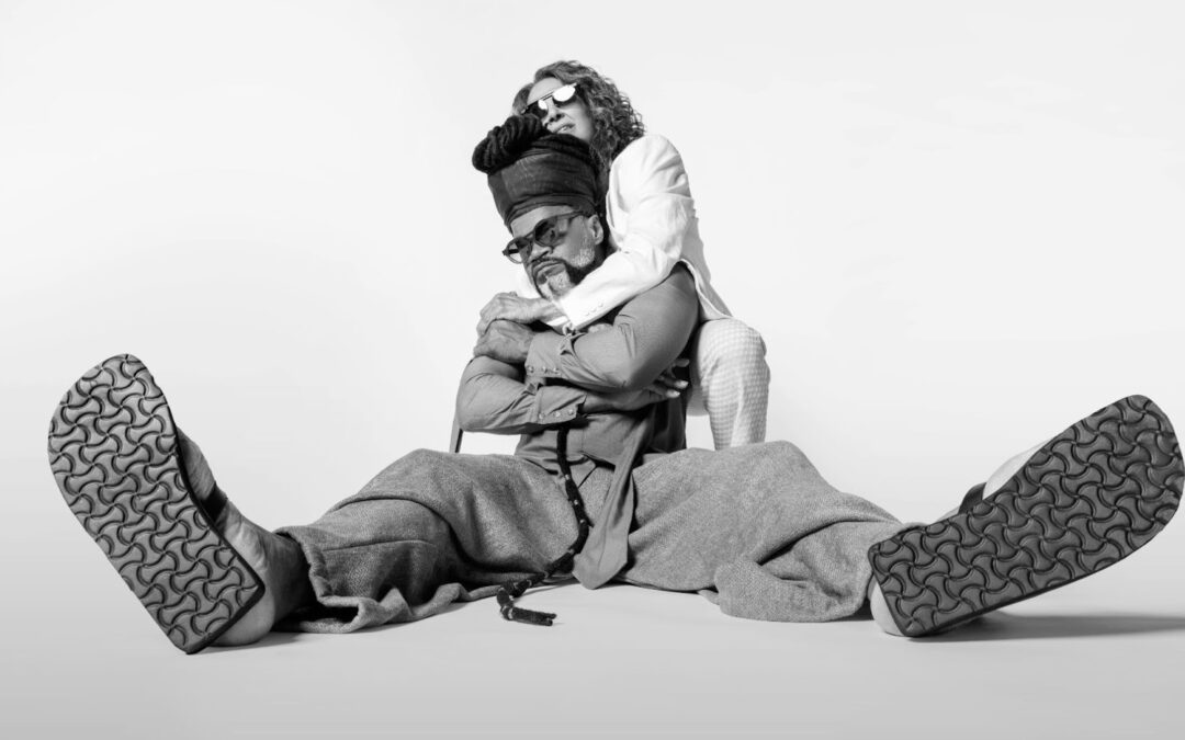 CARLINHOS BROWN E SIMONE EXALTAM UM AMOR QUE PODE SURGIR EM QUALQUER FASE DA VIDA NO SINGLE “PRIMEIRO AMOR PRIMEIRO”