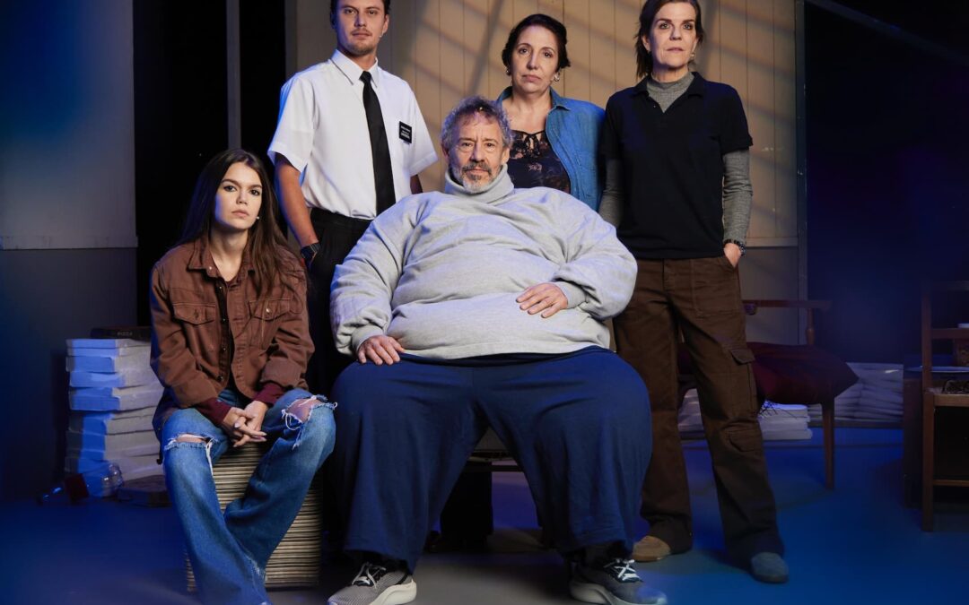 “A BALEIA”, OBRA DO DRAMATURGO SAMUEL D. HUNTER, DESEMBARCA EM SÃO PAULO